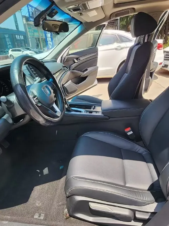 2019 Honda Inspire 1.5T 194HP L4 CVT,autocango,china used car exporter,china ev exporter,chinese used car exporter,chinese used ev exporter