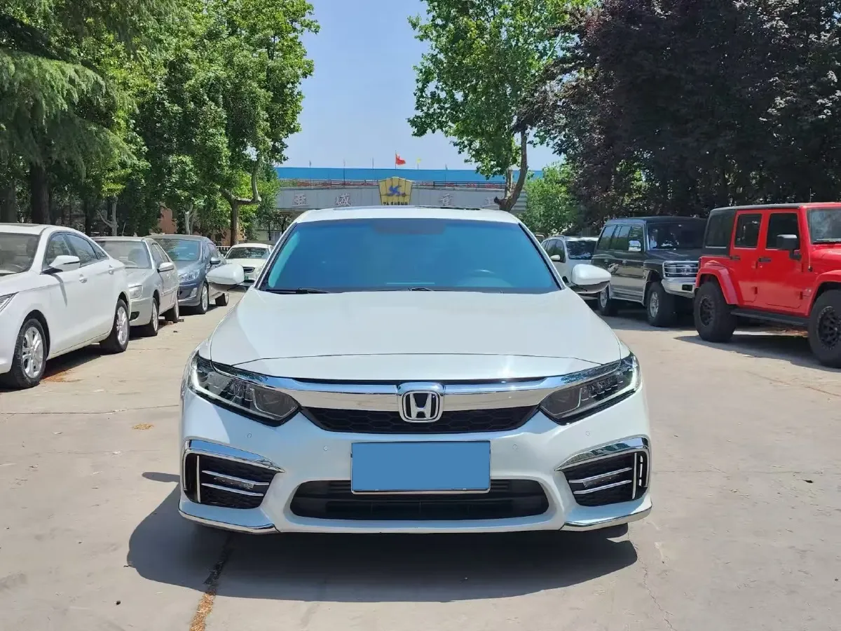 2019 Honda Inspire 1.5T 194HP L4 CVT,autocango,china used car exporter,china ev exporter,chinese used car exporter,chinese used ev exporter