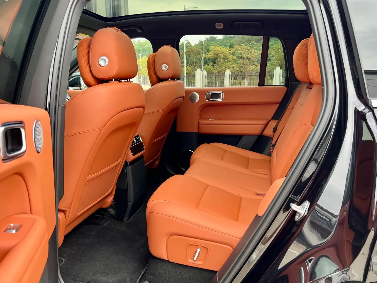 2024 Li L6 Range Extended 154HP L4 REEV 36.8KWH,autocango,china used car exporter,china ev exporter,chinese used car exporter,chinese used ev exporter