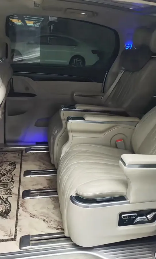 2021 Buick GL8 2.0T 237HP L4 9AT,autocango,china used car exporter,china ev exporter,chinese used car exporter,chinese used ev exporter