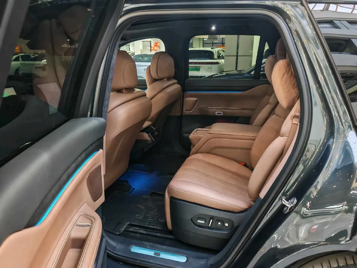 2023 NIO ES8 BEV 75KWH,autocango,china used car exporter,china ev exporter,chinese used car exporter,chinese used ev exporter