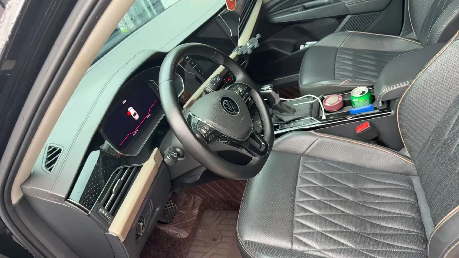 2021 Volkswagen Passat 2.0T 186HP L4 7DCT,autocango,china used car exporter,china ev exporter,chinese used car exporter,chinese used ev exporter