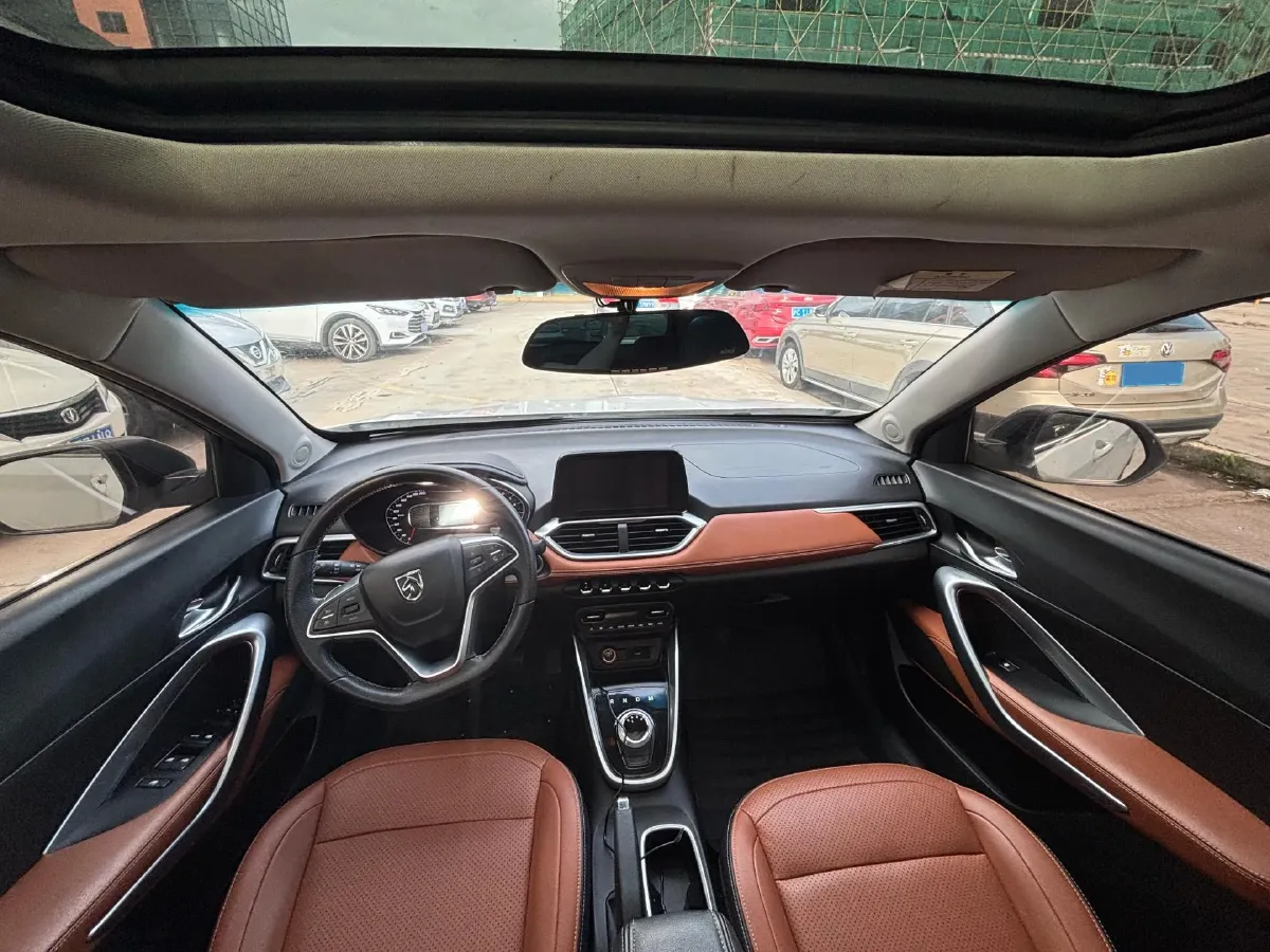2017 HaiMa S5 Young Edition 1.6L 122HP L4 5MT,autocango,china used car exporter,china ev exporter,chinese used car exporter,chinese used ev exporter