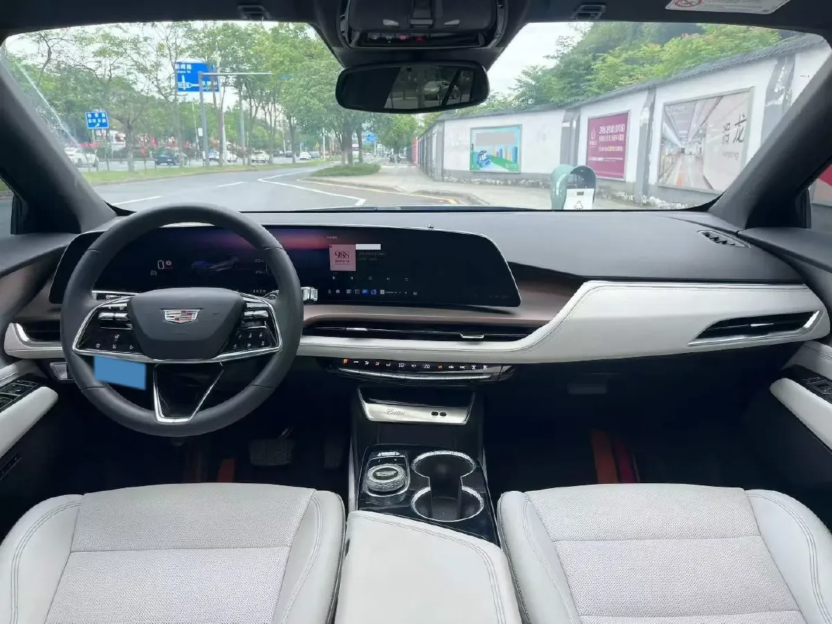 2023 Cadillac GT4 1.5T 211HP L4 9AT,autocango,china used car exporter,china ev exporter,chinese used car exporter,chinese used ev exporter