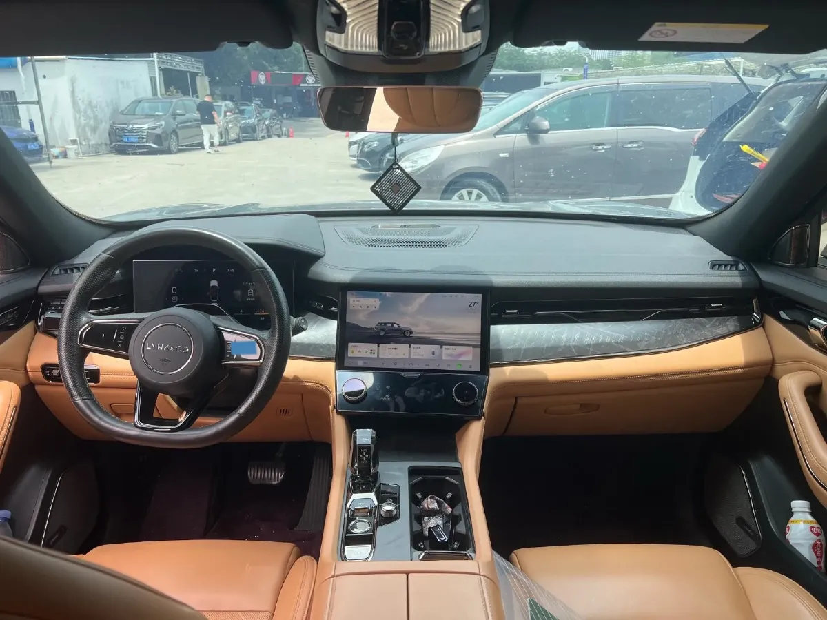 2021 Kia Carnival 2.0T 233HP L4 8AT,autocango,china used car exporter,china ev exporter,chinese used car exporter,chinese used ev exporter
