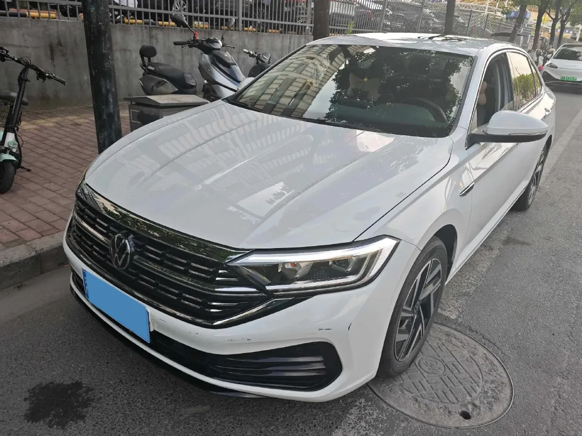 2023 Volkswagen Sagitar 1.5T 160HP L4 7DCT,autocango,china used car exporter,china ev exporter,chinese used car exporter,chinese used ev exporter