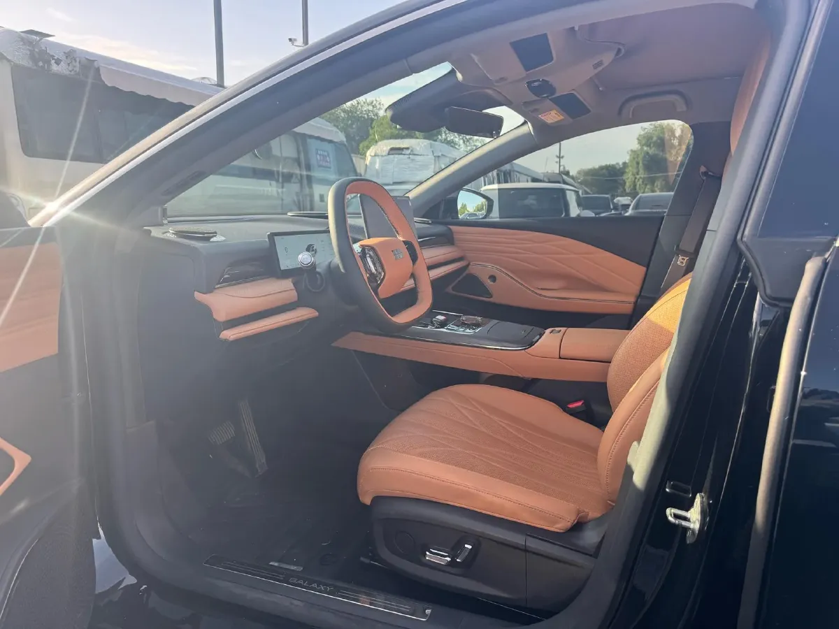 2025 Geely Galaxy Starshine 8 1.5L 112HP L4 1DHT PHEV,autocango,china used car exporter,china ev exporter,chinese used car exporter,chinese used ev exporter