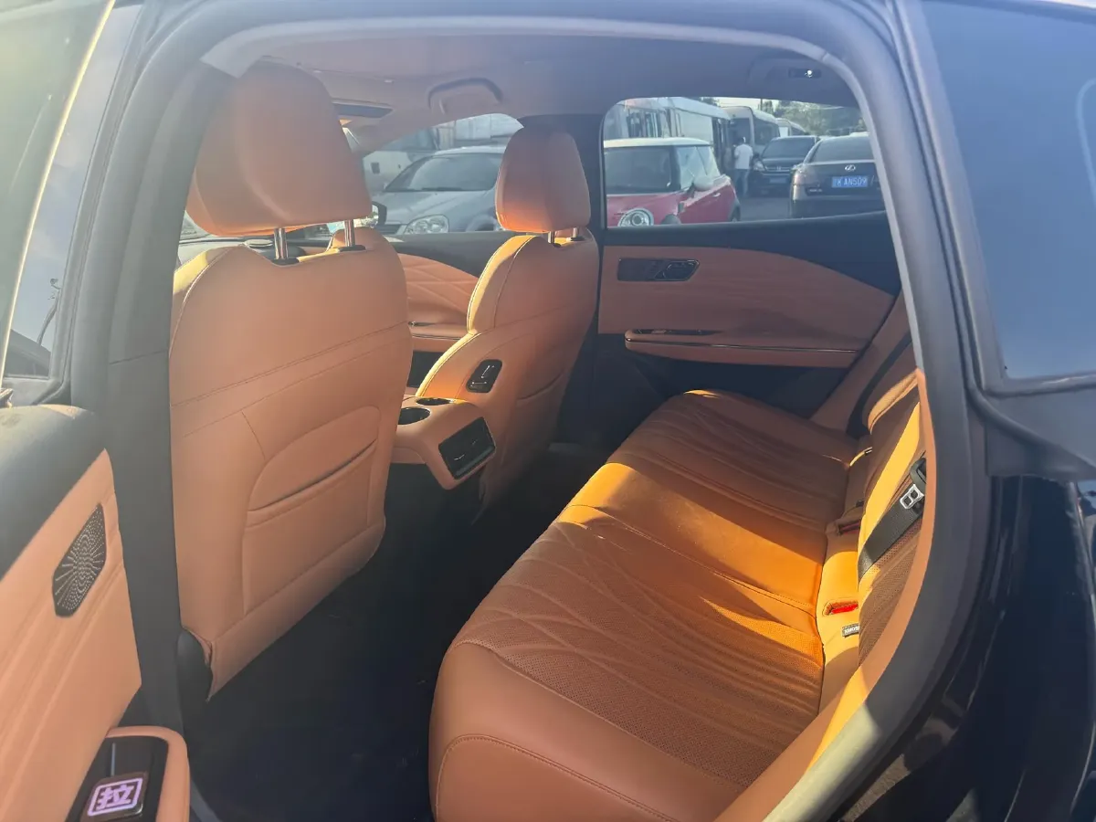 2025 Geely Galaxy Starshine 8 1.5L 112HP L4 1DHT PHEV,autocango,china used car exporter,china ev exporter,chinese used car exporter,chinese used ev exporter