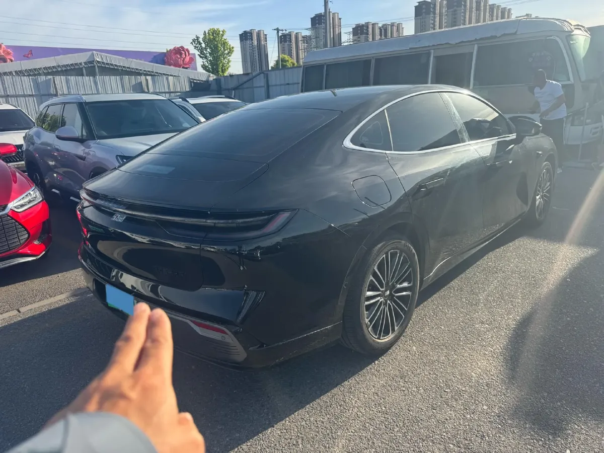 2025 Geely Galaxy Starshine 8 1.5L 112HP L4 1DHT PHEV,autocango,china used car exporter,china ev exporter,chinese used car exporter,chinese used ev exporter