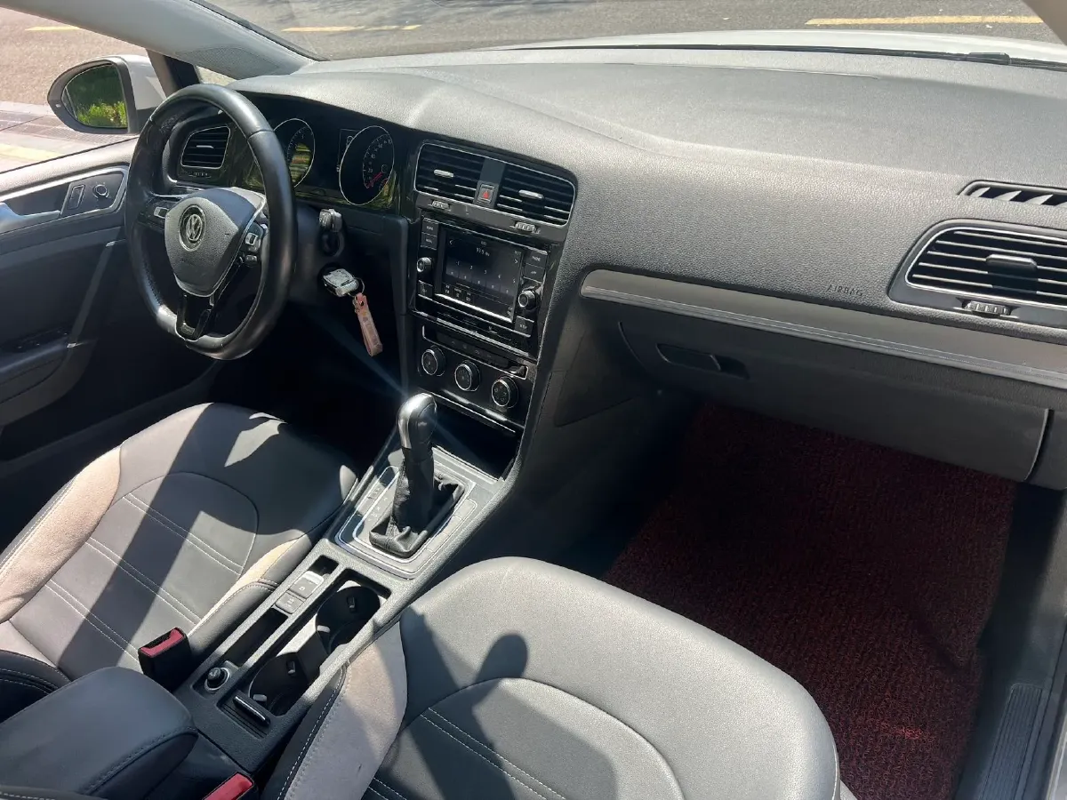 2018 Volkswagen Golf 1.4T 131HP L4 7DCT,autocango,china used car exporter,china ev exporter,chinese used car exporter,chinese used ev exporter