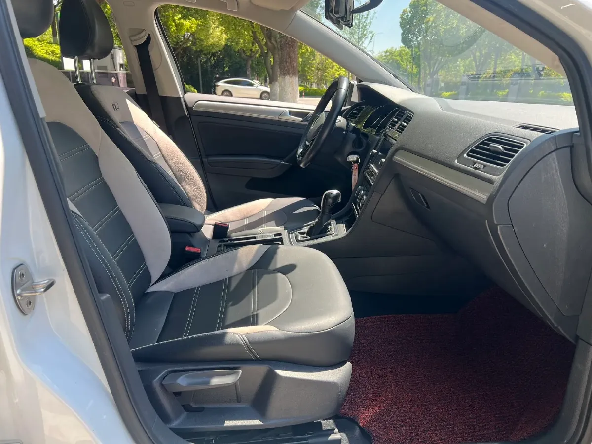 2018 Volkswagen Golf 1.4T 131HP L4 7DCT,autocango,china used car exporter,china ev exporter,chinese used car exporter,chinese used ev exporter