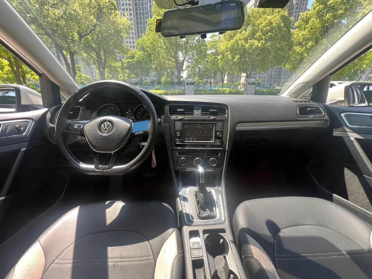 2018 Volkswagen Golf 1.4T 131HP L4 7DCT,autocango,china used car exporter,china ev exporter,chinese used car exporter,chinese used ev exporter