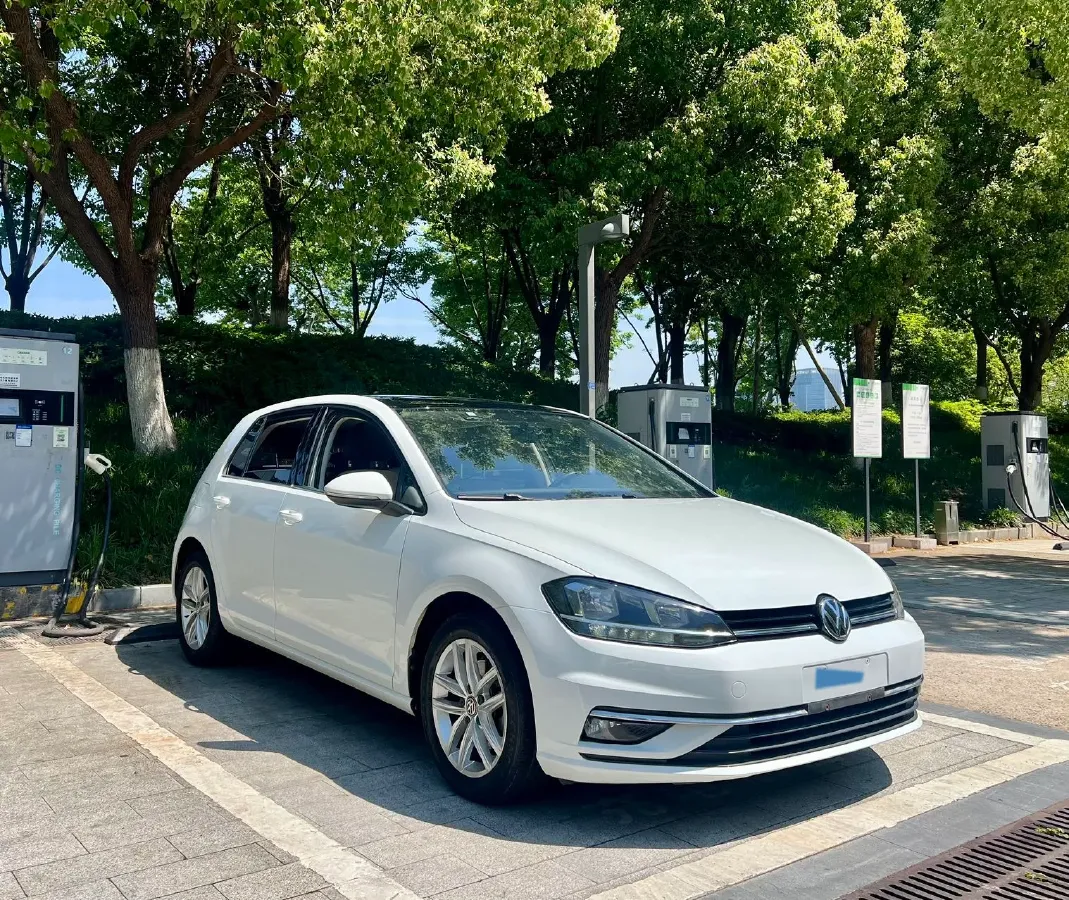 2018 Volkswagen Golf 1.4T 131HP L4 7DCT,autocango,china used car exporter,china ev exporter,chinese used car exporter,chinese used ev exporter