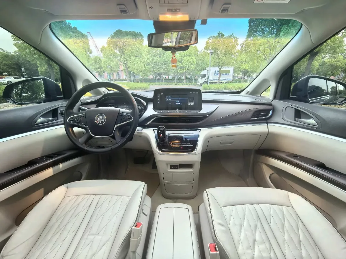 2022 Buick GL8 2.0T 237HP L4 9AT,autocango,china used car exporter,china ev exporter,chinese used car exporter,chinese used ev exporter