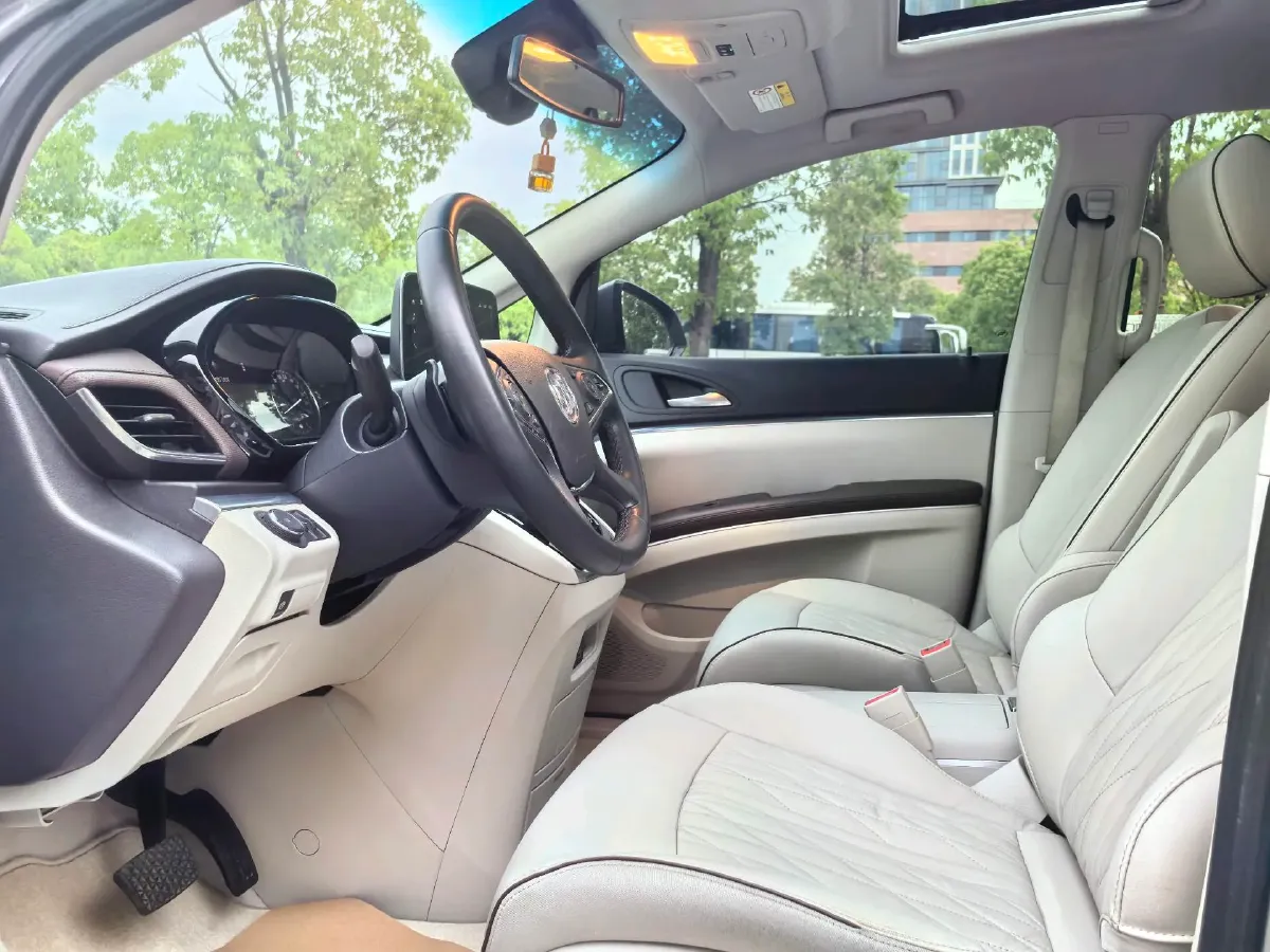2022 Buick GL8 2.0T 237HP L4 9AT,autocango,china used car exporter,china ev exporter,chinese used car exporter,chinese used ev exporter
