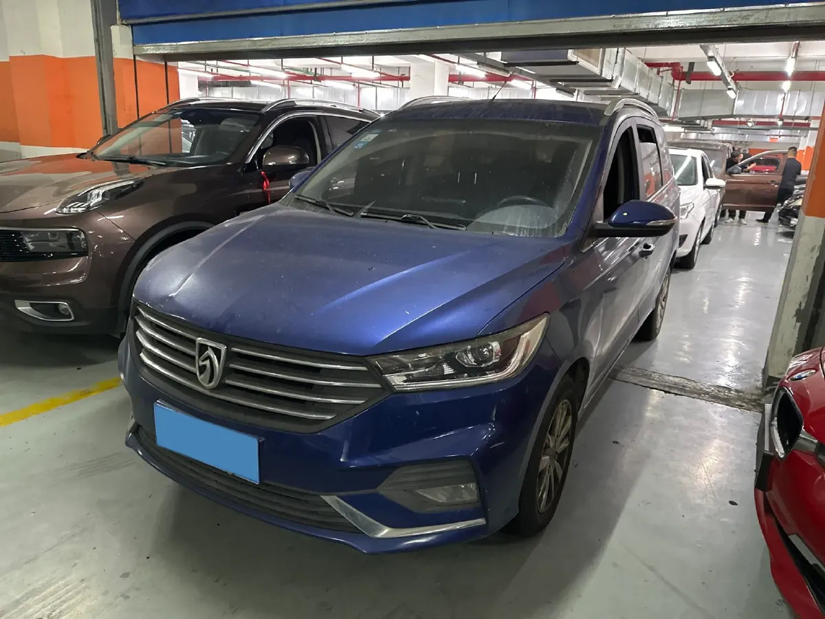 2018 BaoJun 360 1.5L 112HP L4 6MT,autocango,china used car exporter,china ev exporter,chinese used car exporter,chinese used ev exporter