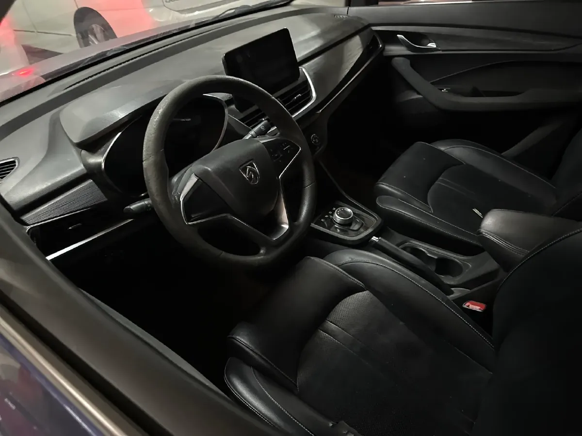 2018 BaoJun 360 1.5L 112HP L4 6MT,autocango,china used car exporter,china ev exporter,chinese used car exporter,chinese used ev exporter