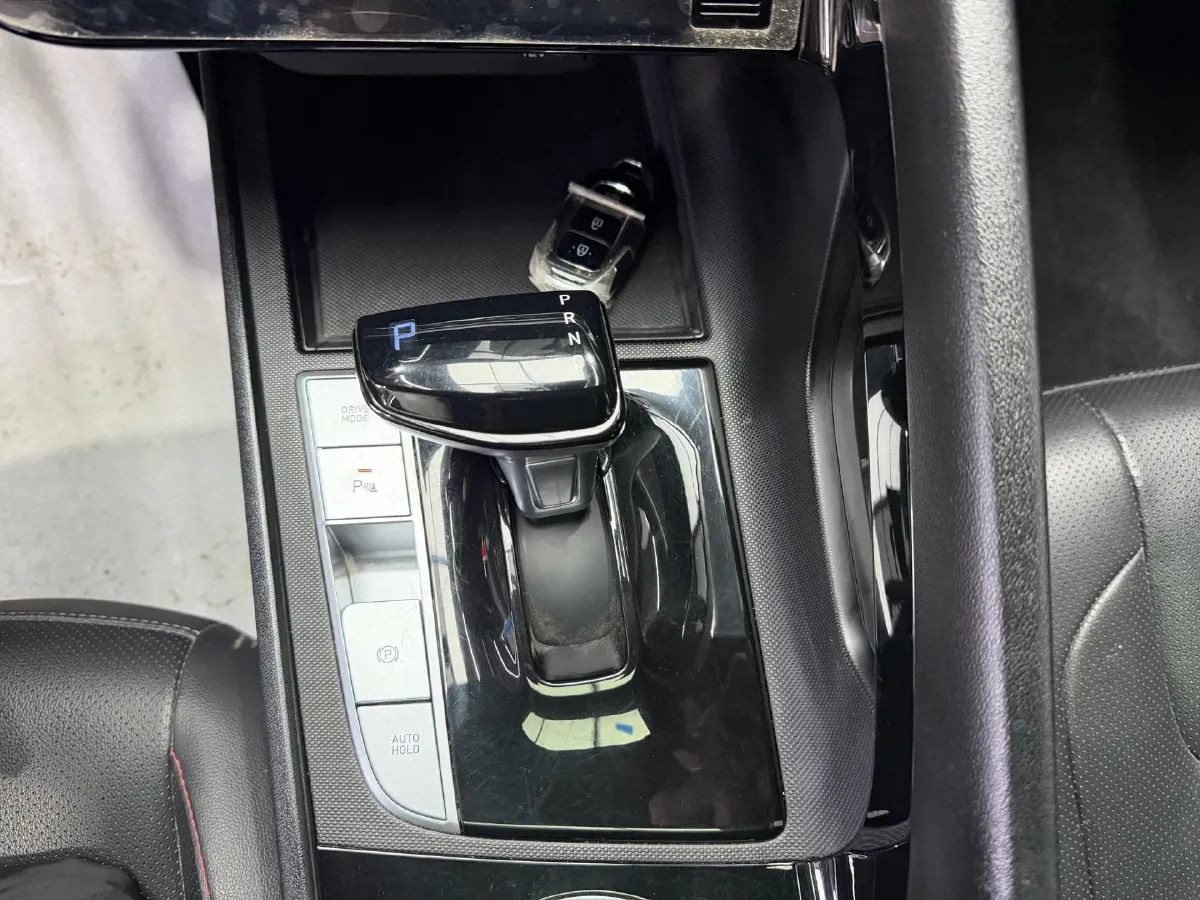 2022 Hyundai Elantra 1.5L 115HP L4 CVT,autocango,china used car exporter,china ev exporter,chinese used car exporter,chinese used ev exporter