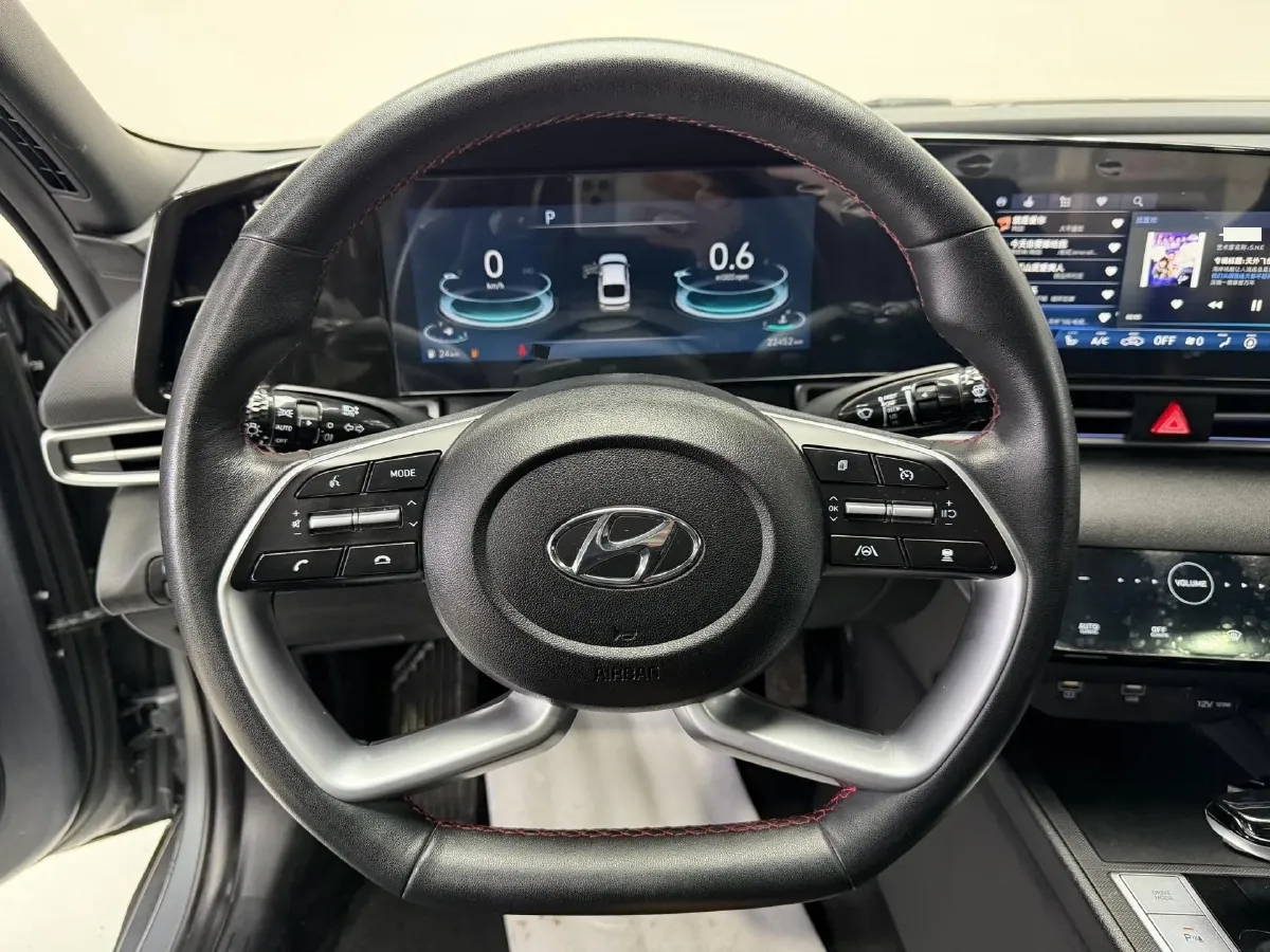 2022 Hyundai Elantra 1.5L 115HP L4 CVT,autocango,china used car exporter,china ev exporter,chinese used car exporter,chinese used ev exporter