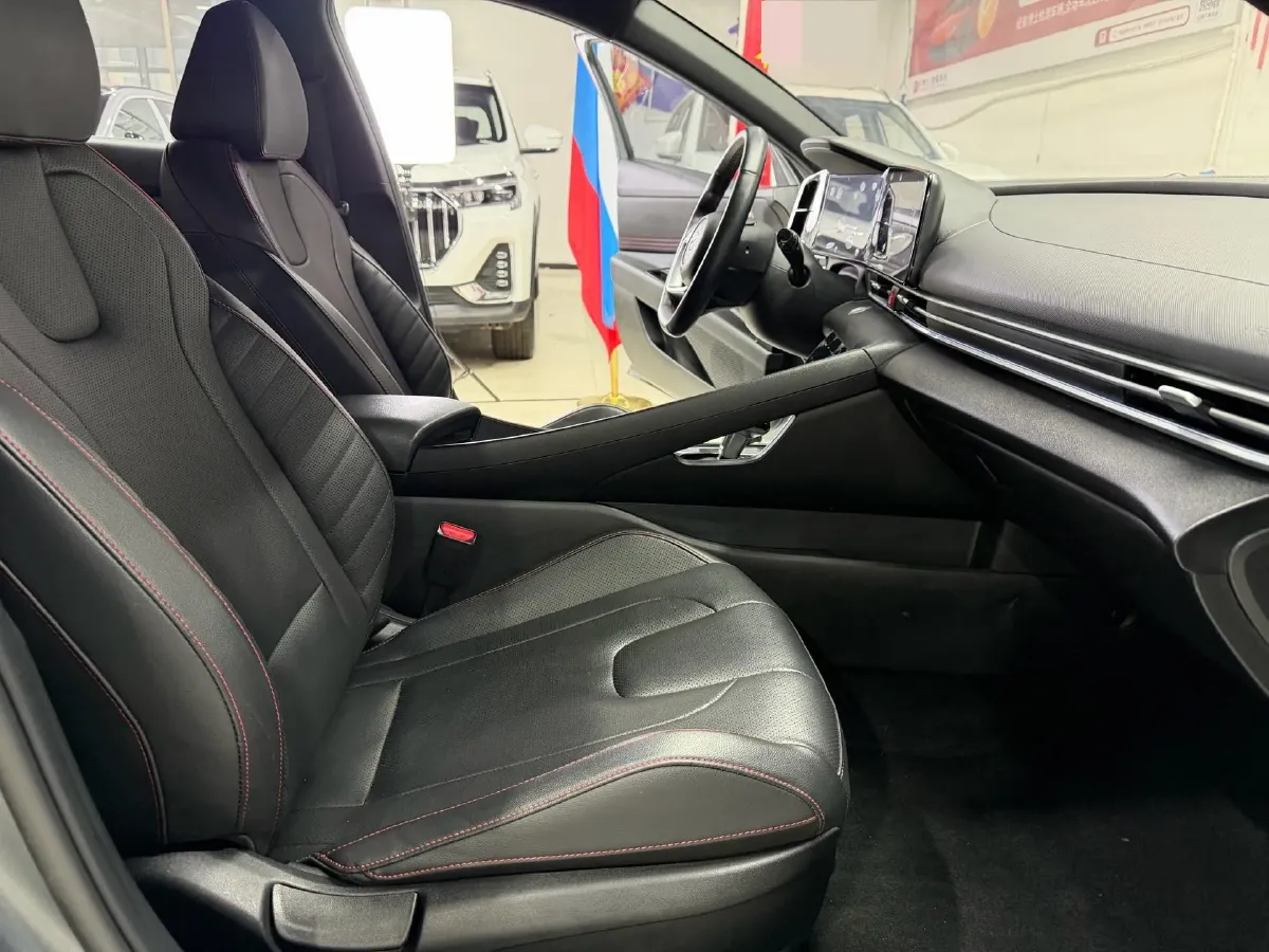 2022 Hyundai Elantra 1.5L 115HP L4 CVT,autocango,china used car exporter,china ev exporter,chinese used car exporter,chinese used ev exporter