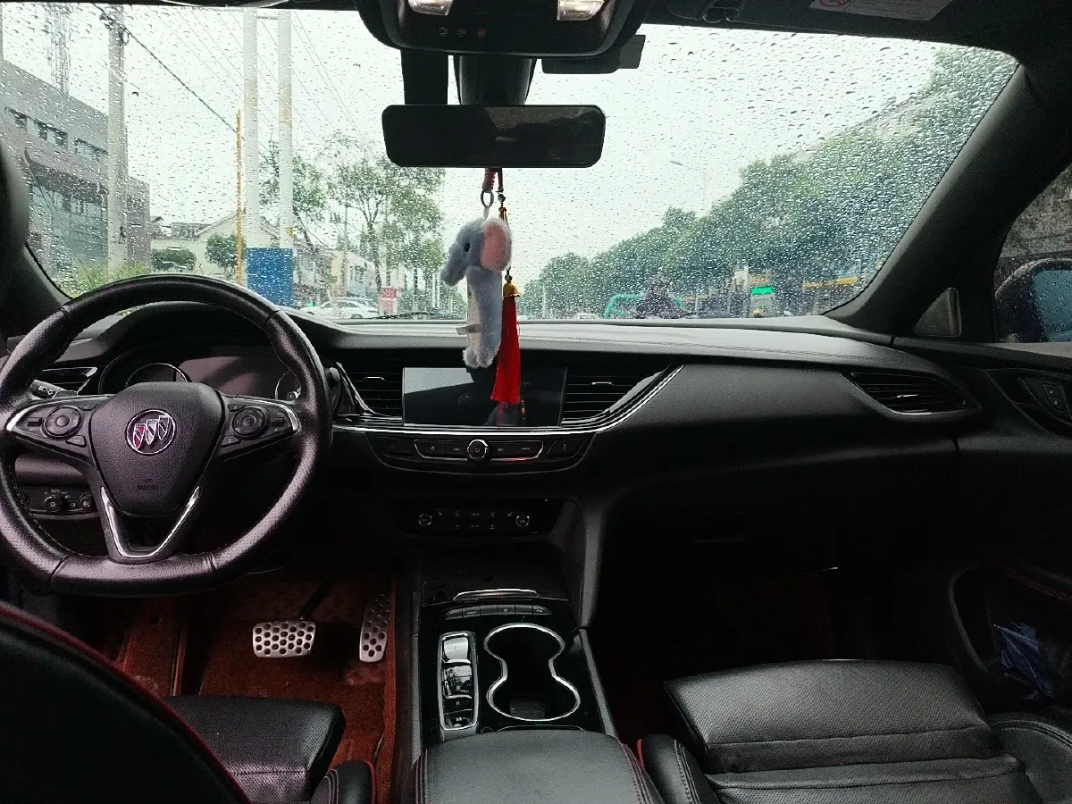 2021 Buick Regal 2.0T 237HP L4 9AT,autocango,china used car exporter,china ev exporter,chinese used car exporter,chinese used ev exporter