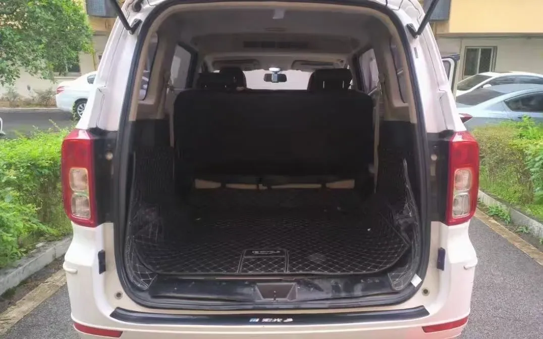 2019 WuLing HongGuang 1.5L 105HP L4 5MT,autocango,china used car exporter,china ev exporter,chinese used car exporter,chinese used ev exporter