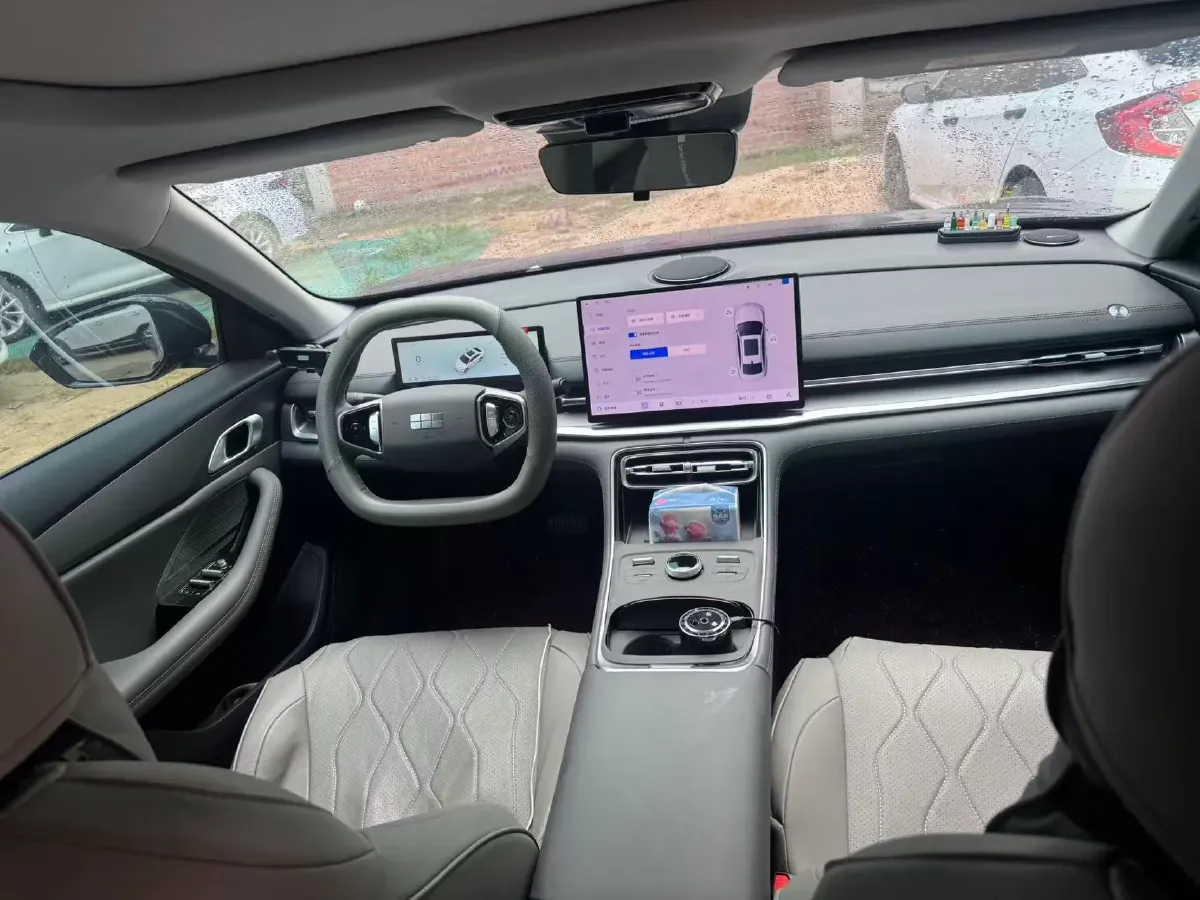 2025 Geely Galaxy A7 1.5L 112HP L4 1DHT PHEV,autocango,china used car exporter,china ev exporter,chinese used car exporter,chinese used ev exporter
