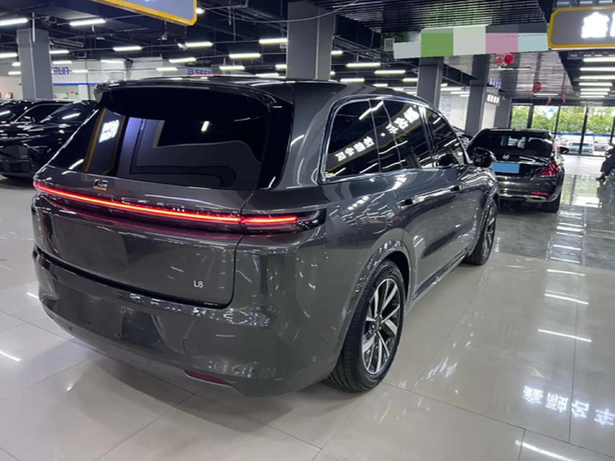 2023 Li L8 Range Extended 154HP REEV 40.9KWH,autocango,china used car exporter,china ev exporter,chinese used car exporter,chinese used ev exporter
