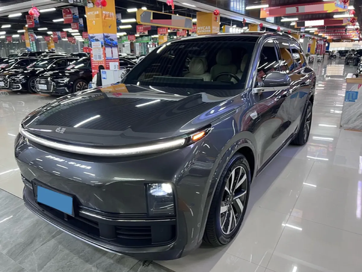 2023 Li L8 Range Extended 154HP REEV 40.9KWH,autocango,china used car exporter,china ev exporter,chinese used car exporter,chinese used ev exporter