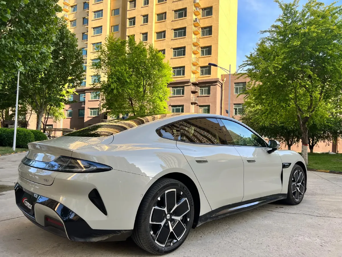 2024 MI SU7 BEV 73.6KWH,autocango,china used car exporter,china ev exporter,chinese used car exporter,chinese used ev exporter
