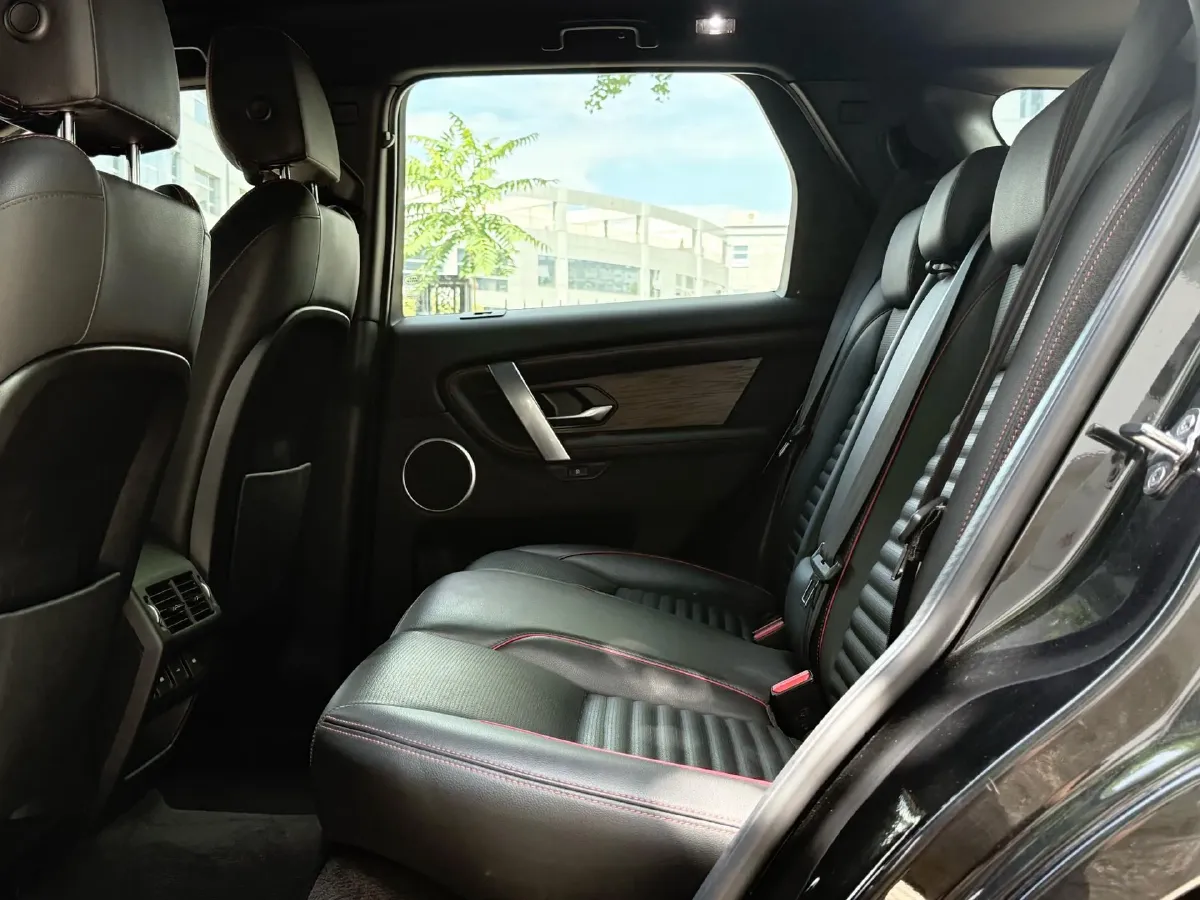 2022 Land Rover Discovery Sport 2.0T 249HP L4 9AT,autocango,china used car exporter,china ev exporter,chinese used car exporter,chinese used ev exporter