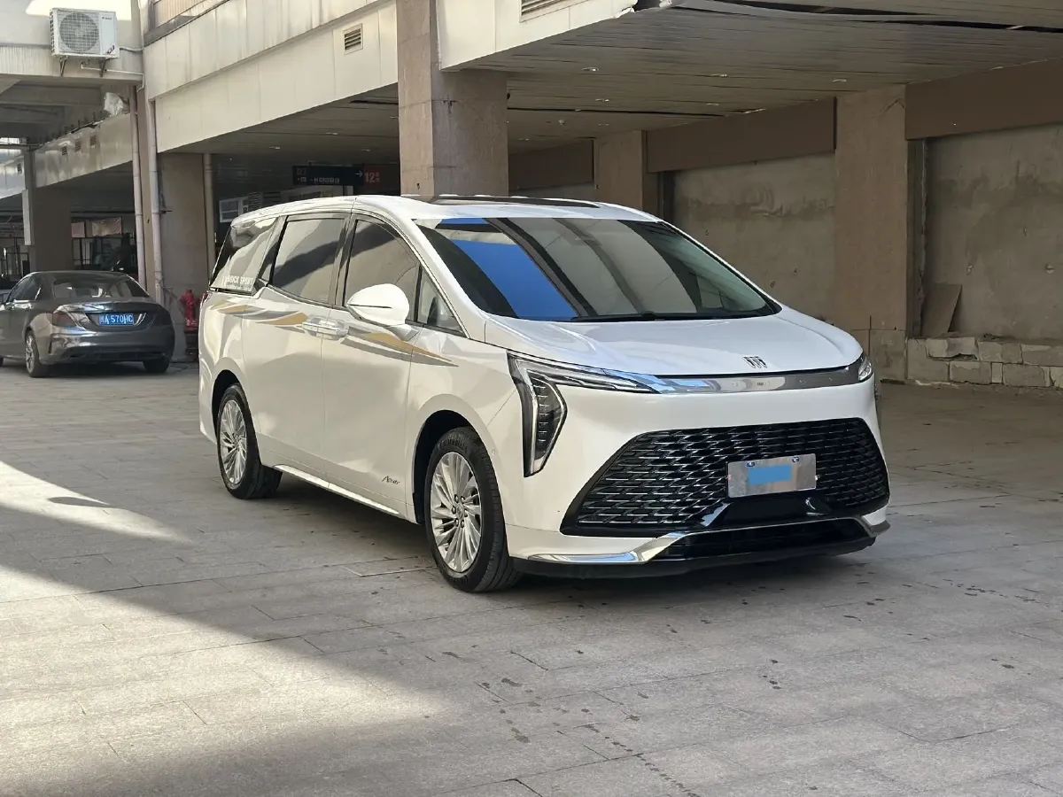 2023 Buick Century 2.0T 237HP L4 9AT,autocango,china used car exporter,china ev exporter,chinese used car exporter,chinese used ev exporter