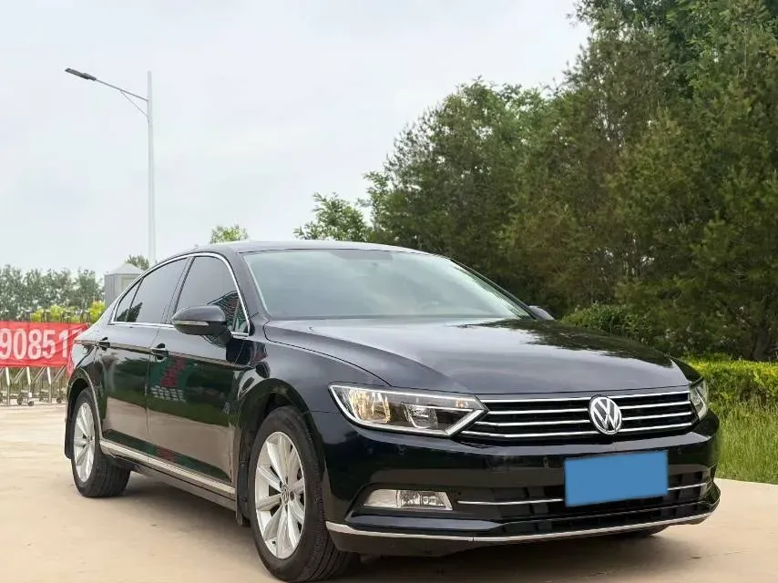 2018 Volkswagen Magotan 1.8T 180HP L4 7DCT,autocango,china used car exporter,china ev exporter,chinese used car exporter,chinese used ev exporter