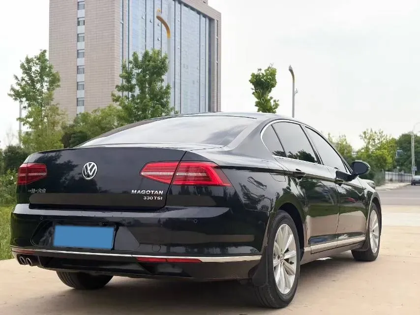 2018 Volkswagen Magotan 1.8T 180HP L4 7DCT,autocango,china used car exporter,china ev exporter,chinese used car exporter,chinese used ev exporter