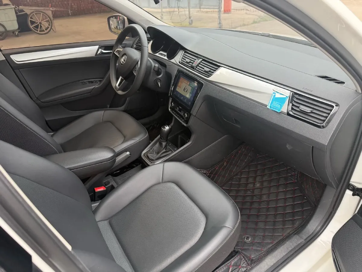 2022 Skoda Rapid 1.5L 112HP L4 6AT,autocango,china used car exporter,china ev exporter,chinese used car exporter,chinese used ev exporter