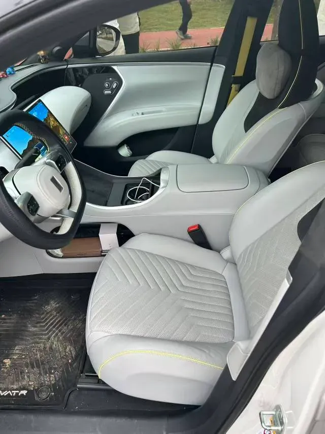 2023 Avatr 11 BEV 90KWH,autocango,china used car exporter,china ev exporter,chinese used car exporter,chinese used ev exporter
