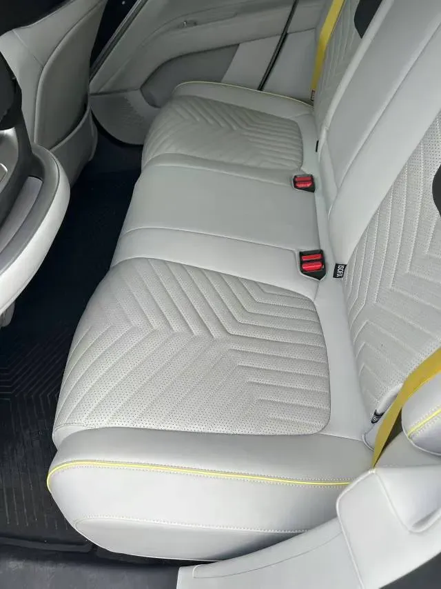 2023 Avatr 11 BEV 90KWH,autocango,china used car exporter,china ev exporter,chinese used car exporter,chinese used ev exporter