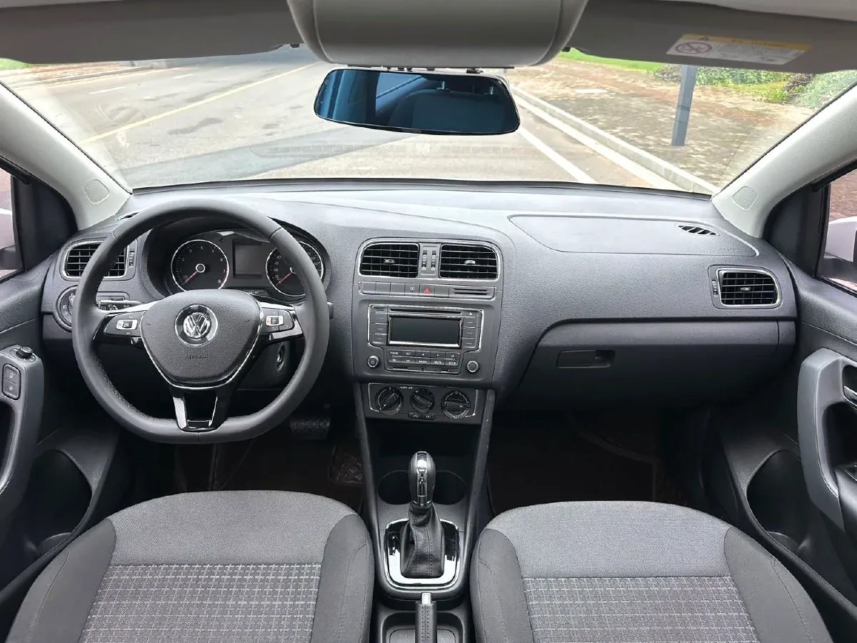 2016 Volkswagen Polo 1.6L 110HP L4 6AT,autocango,china used car exporter,china ev exporter,chinese used car exporter,chinese used ev exporter