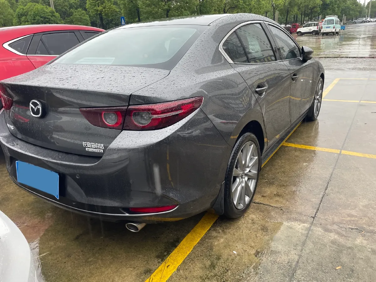 2022 Mazda 3 Axela 2.0L 158HP L4 6AT,autocango,china used car exporter,china ev exporter,chinese used car exporter,chinese used ev exporter