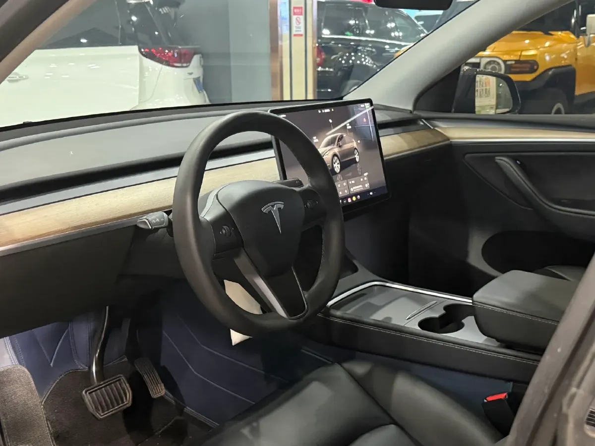 2022 Tesla Model Y BEV 60KWH,autocango,china used car exporter,china ev exporter,chinese used car exporter,chinese used ev exporter