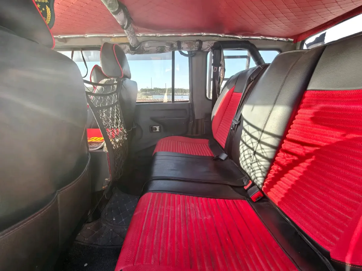2019 BAW Battle Flag 1.5T 136HP L4 5MT,autocango,china used car exporter,china ev exporter,chinese used car exporter,chinese used ev exporter