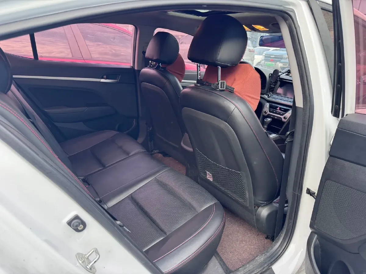 2016 Hyundai Elantra 1.6L 130HP L4 6AT,autocango,china used car exporter,china ev exporter,chinese used car exporter,chinese used ev exporter