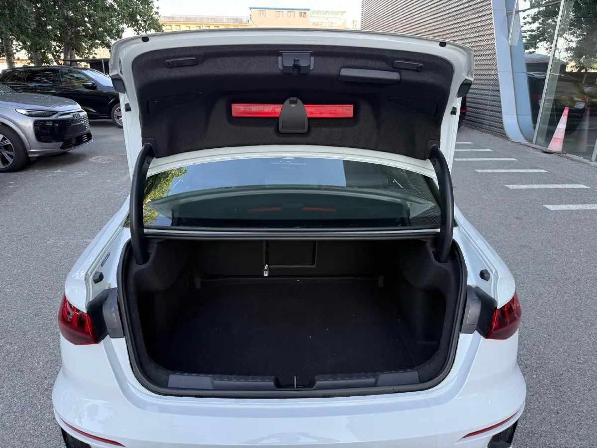 2024 Audi A3 1.4T 150HP L4 7DCT,autocango,china used car exporter,china ev exporter,chinese used car exporter,chinese used ev exporter