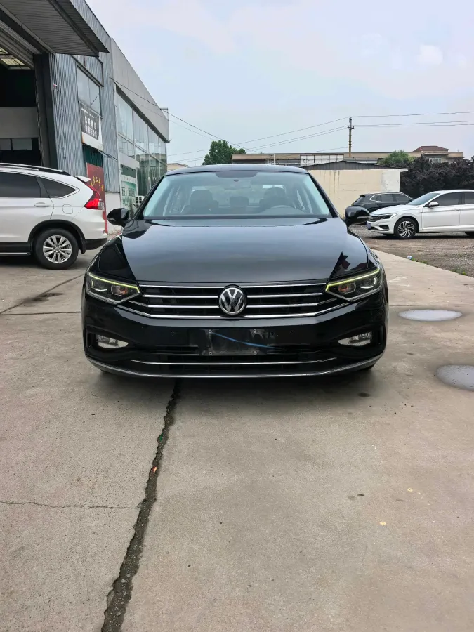 2020 Volkswagen Magotan 1.4T 150HP L4 7DCT,autocango,china used car exporter,china ev exporter,chinese used car exporter,chinese used ev exporter