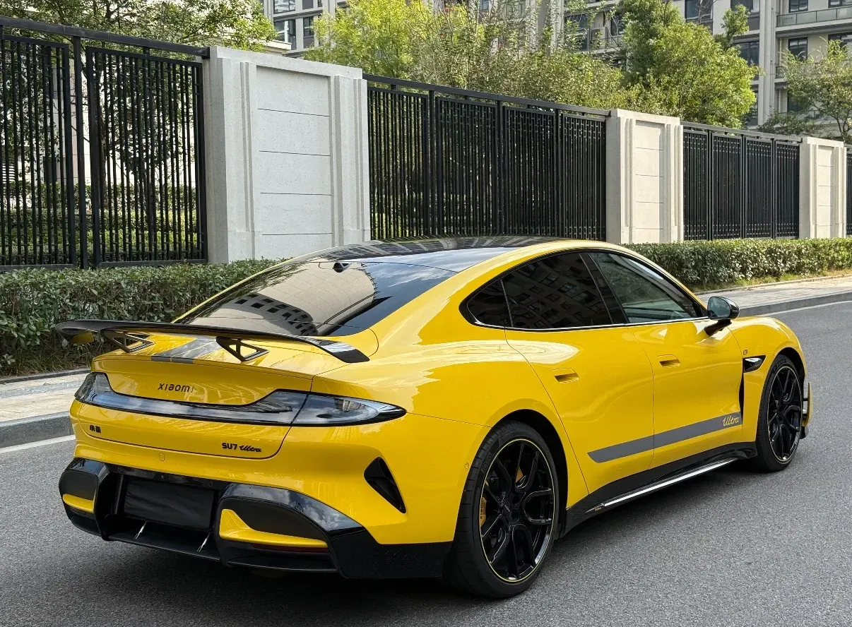 2025 MI SU7 Ultra BEV 93.7KWH,autocango,china used car exporter,china ev exporter,chinese used car exporter,chinese used ev exporter