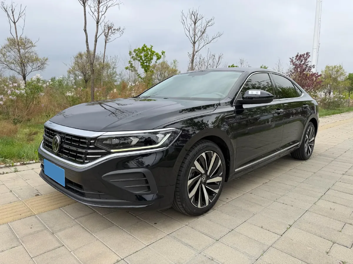 2023 Volkswagen Passat 1.4T 150HP L4 7DCT,autocango,china used car exporter,china ev exporter,chinese used car exporter,chinese used ev exporter