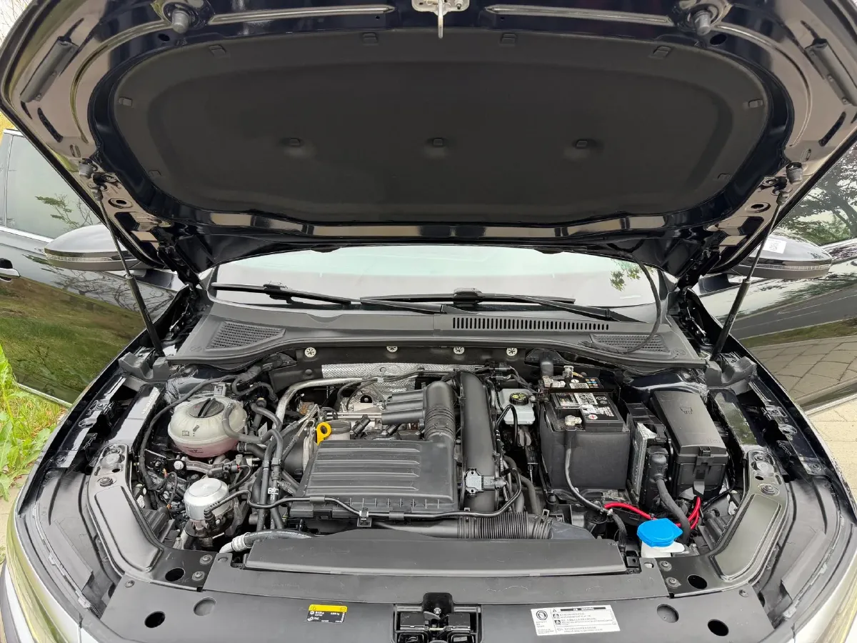 2023 Volkswagen Passat 1.4T 150HP L4 7DCT,autocango,china used car exporter,china ev exporter,chinese used car exporter,chinese used ev exporter
