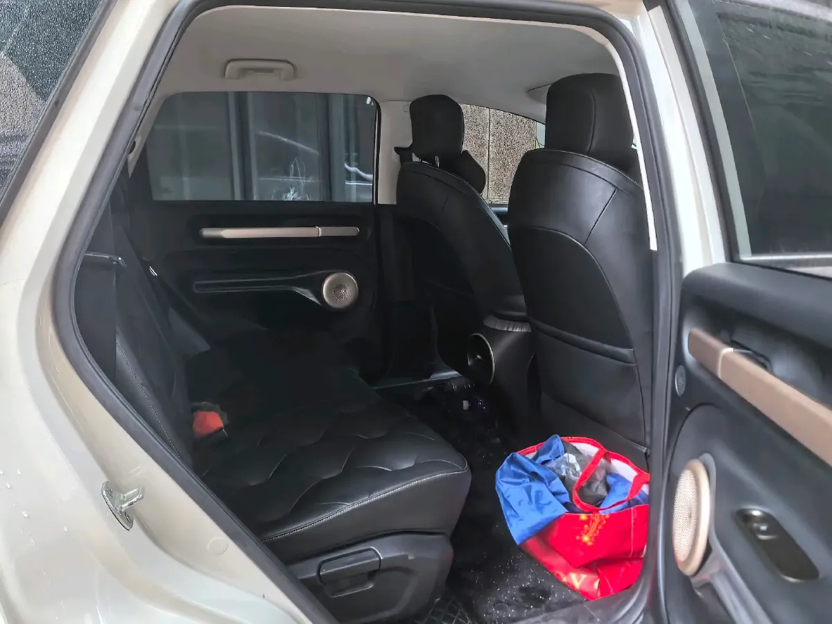 2023 BaoJun Cloud BEV 37.9KWH,autocango,china used car exporter,china ev exporter,chinese used car exporter,chinese used ev exporter