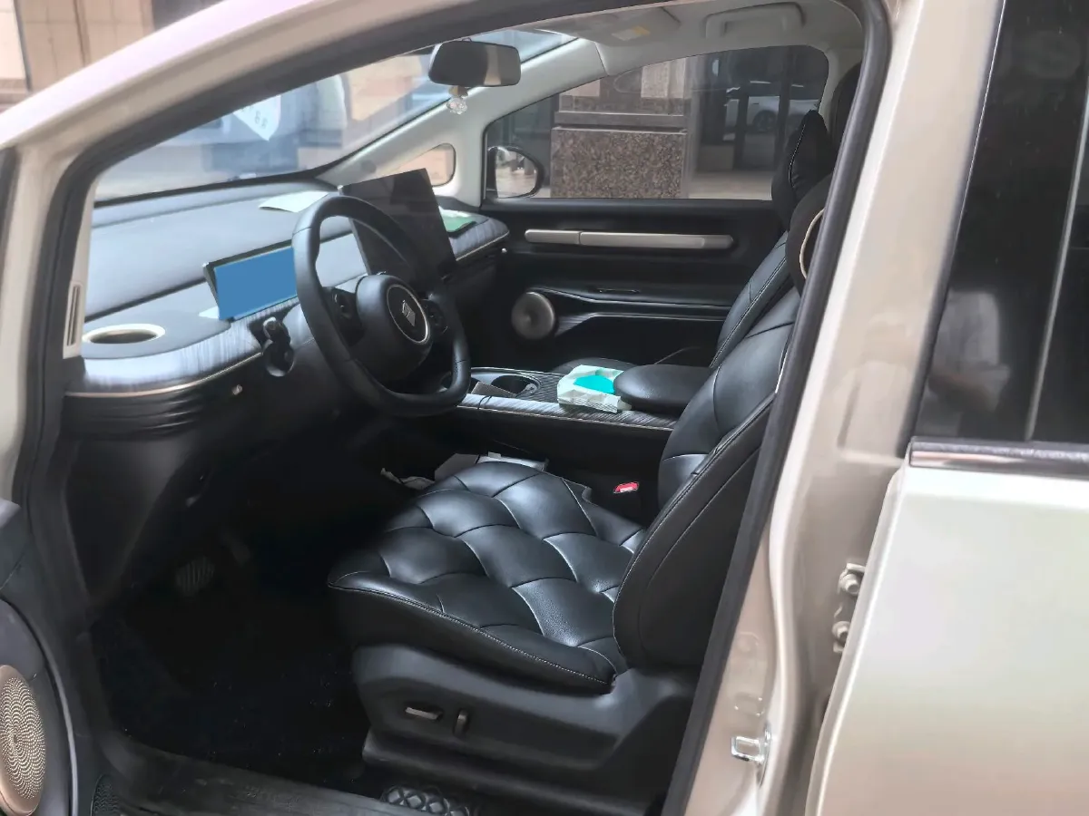 2023 BaoJun Cloud BEV 37.9KWH,autocango,china used car exporter,china ev exporter,chinese used car exporter,chinese used ev exporter