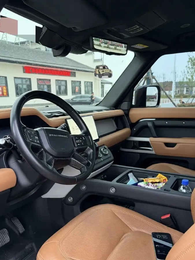 2024 Land Rover Defender 3.0T 400HP L6 8AT,autocango,china used car exporter,china ev exporter,chinese used car exporter,chinese used ev exporter